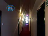 Опънат таван в коридор в хотел с дължина 35 м. без шев.